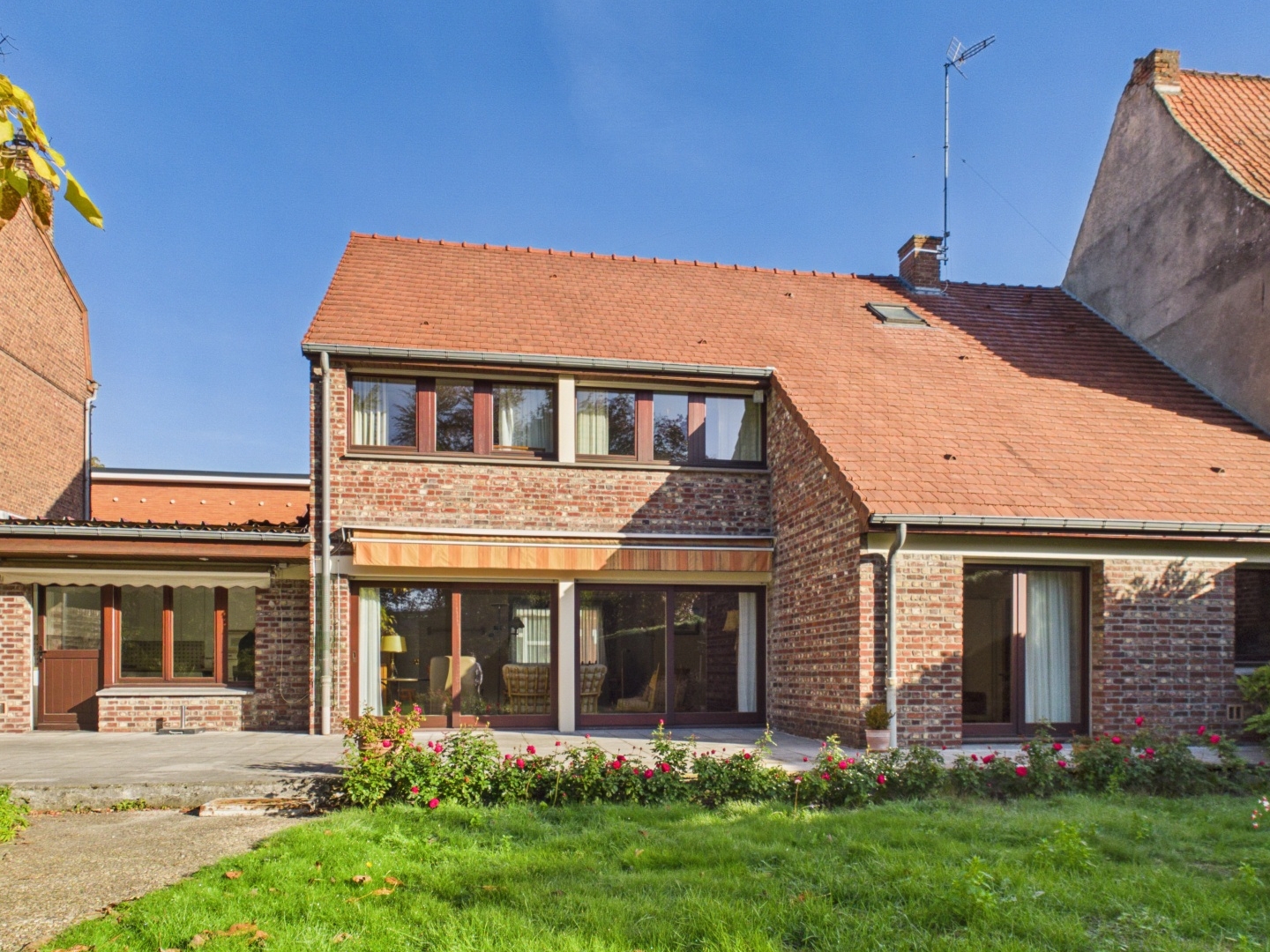 Maison 10 pièces 243 m²