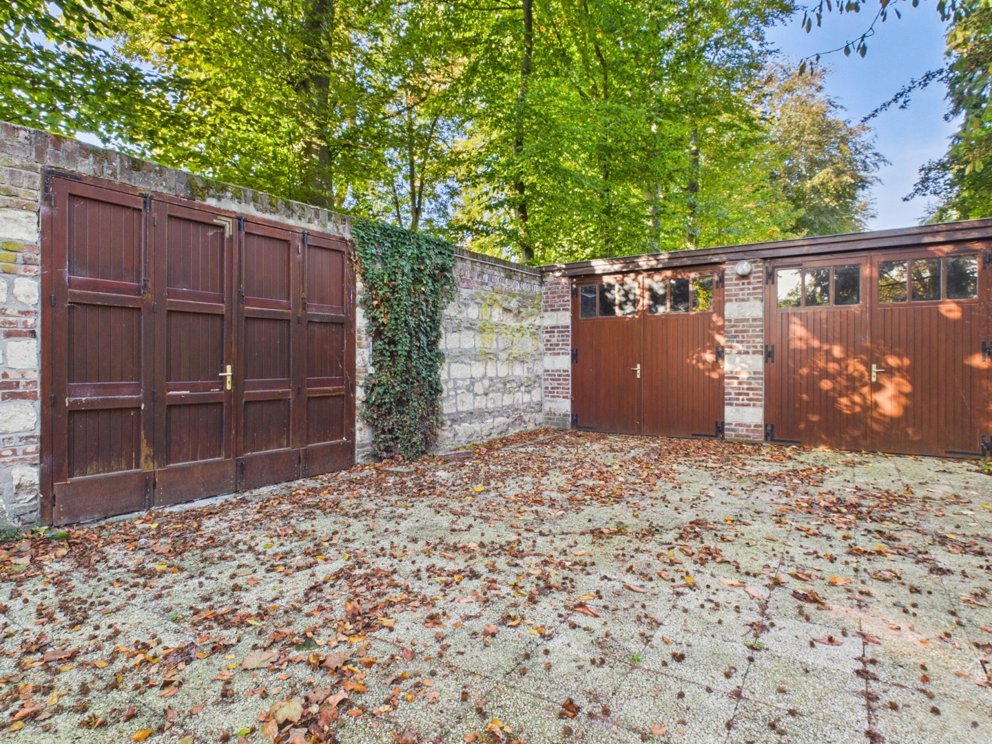 Maison à vendre - 10 pièces - 243m2 - Saint-Amand-Les-Eaux (59230)