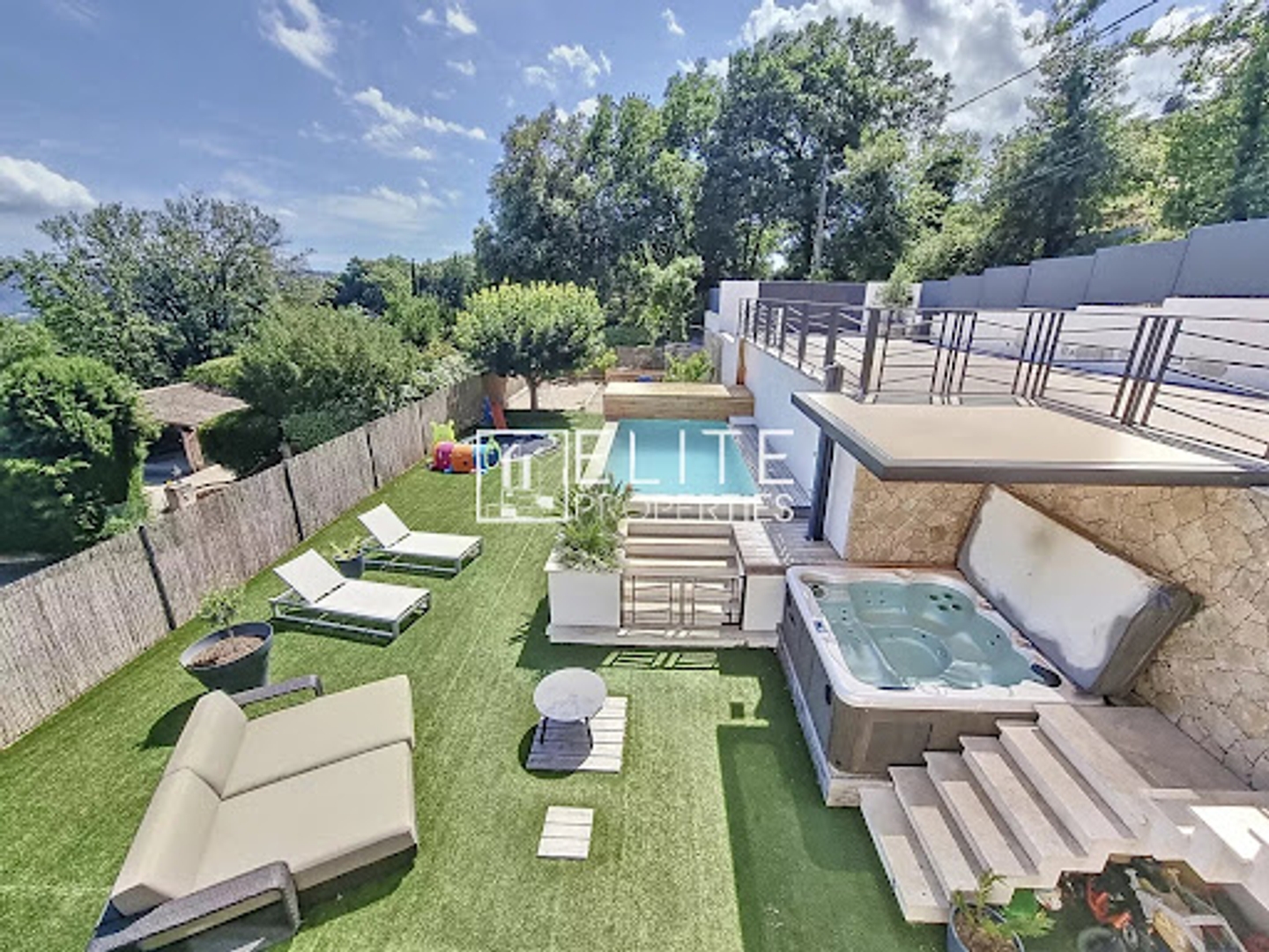 Maison à vendre - 4 pièces - 123m2 - Le Tignet (06530)