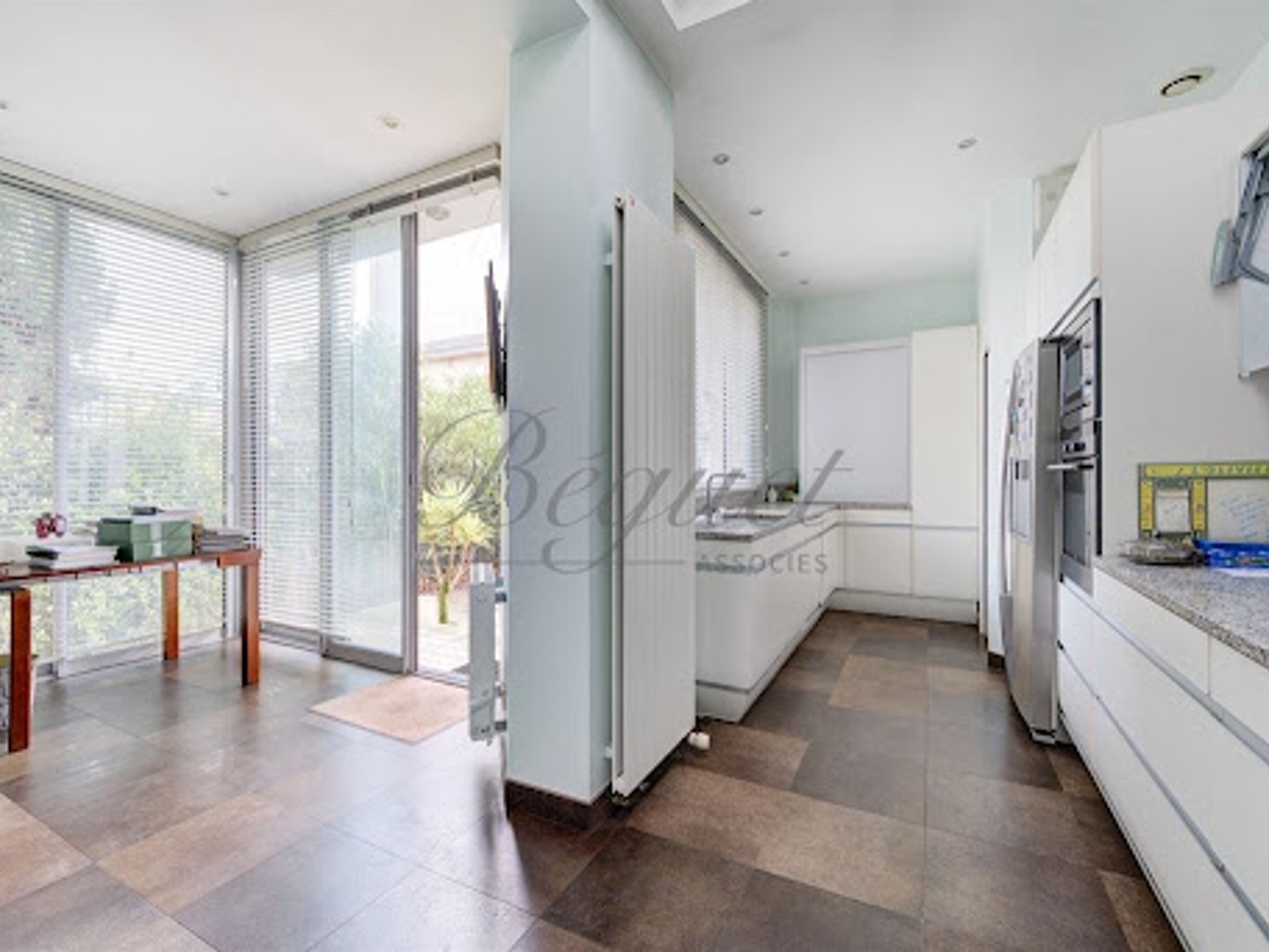 Maison à vendre - 11 pièces - 320m2 - Tours (37000)