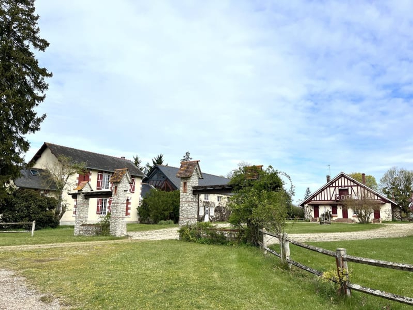 Maison à vendre - 15 pièces - 480m2 - Montargis (45200)