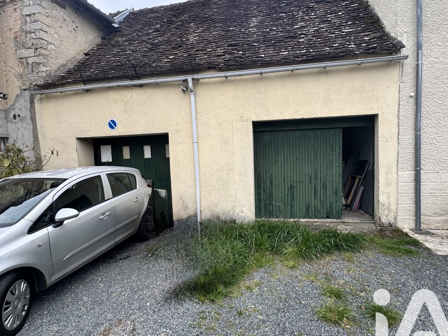 Parking 60 m²