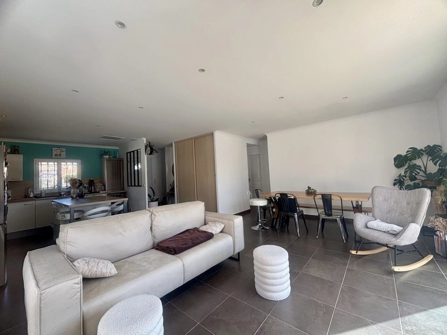 Maison en 3 faces avec piscine