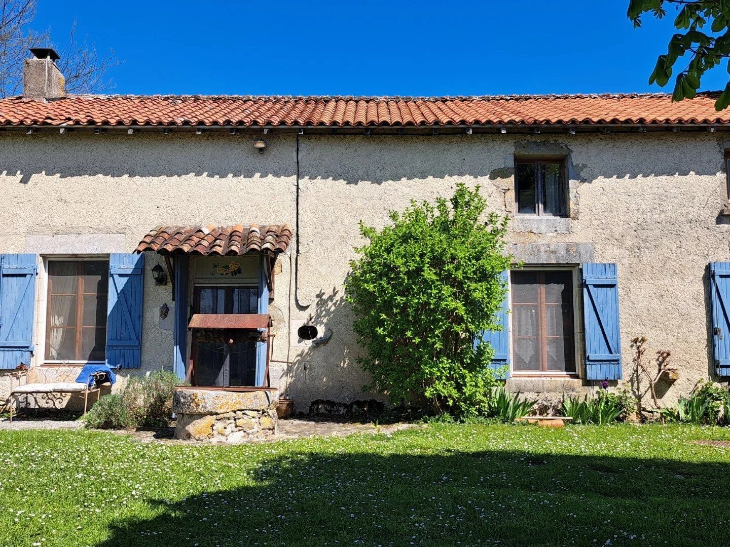Maison à vendre avec jardin à Nérignac, Nouvelle-Aquitaine
