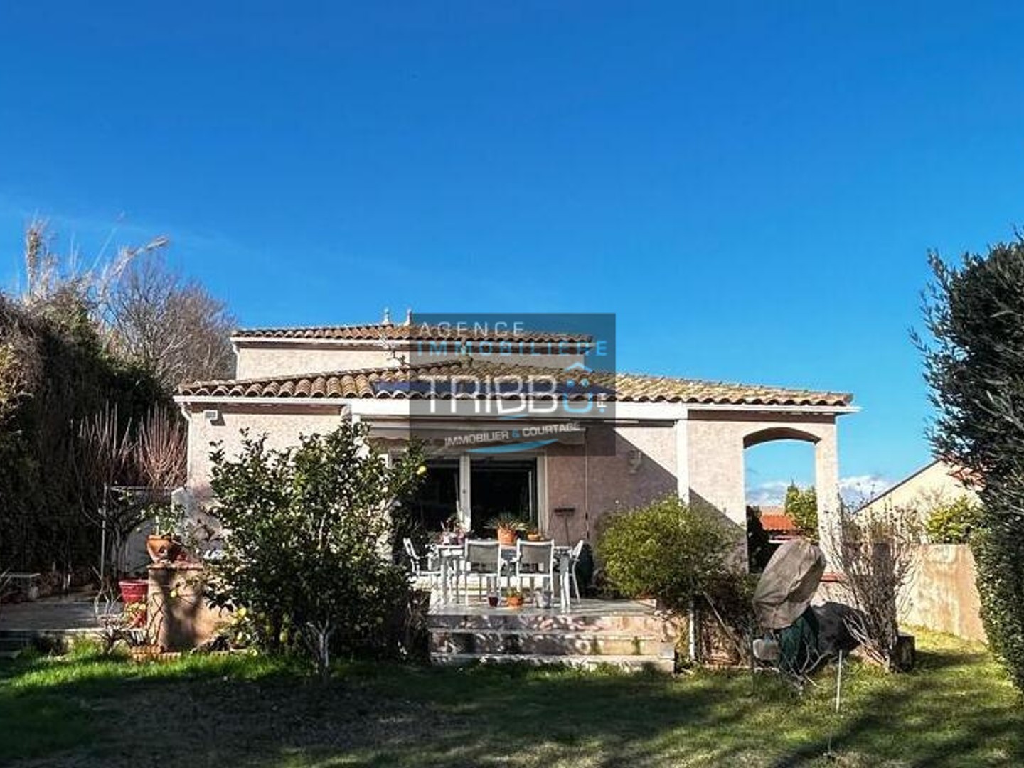 MAISON 4 FACES 125m2 3 CHAMBRES ET APPARTEMENT 40m2 A PONTEILLA
