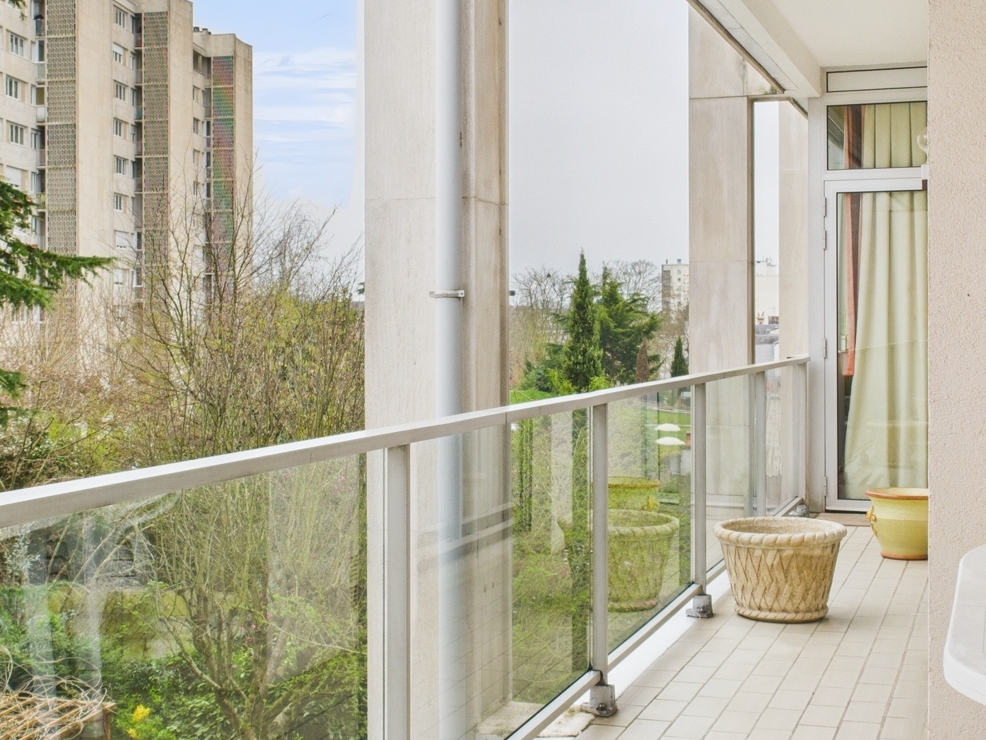 Appartement 6 pièces 166 m²