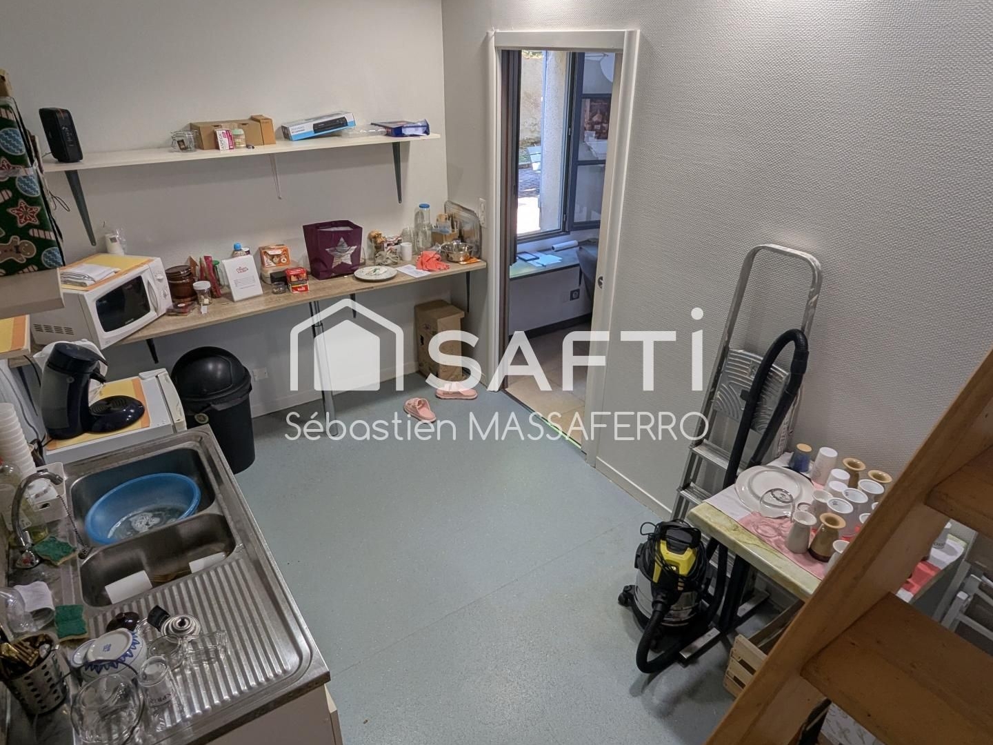 Bureaux à vendre - 2 pièces - 68m2 - Léré (18240)
