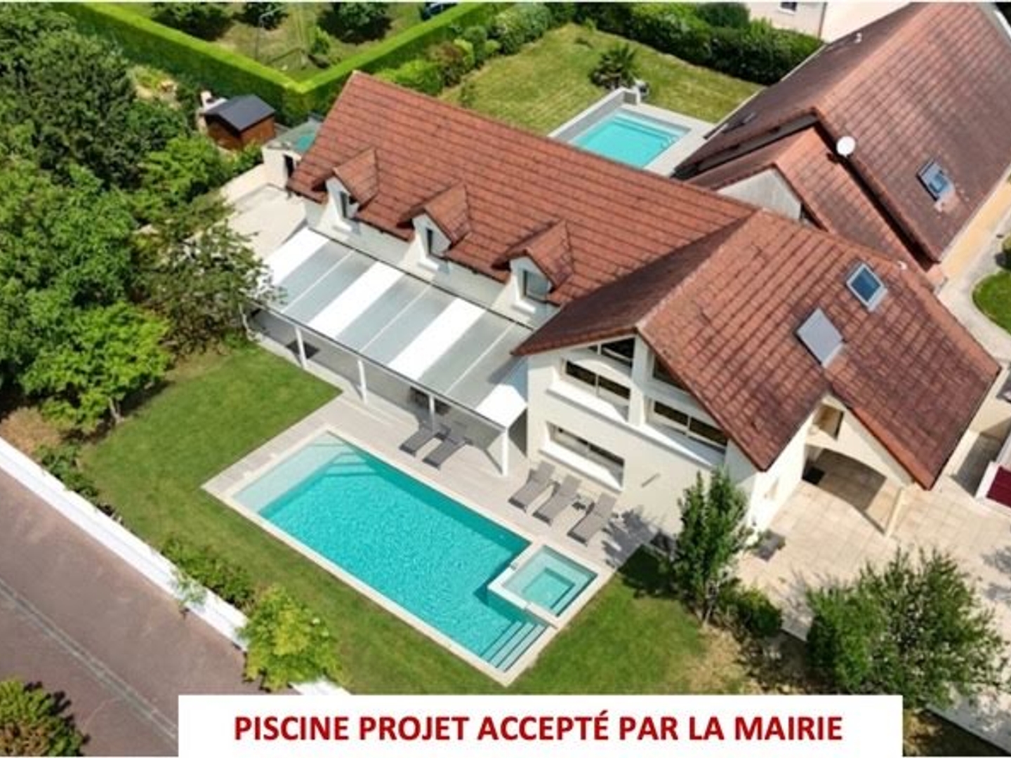 Maison 7 pièces 255 m²
