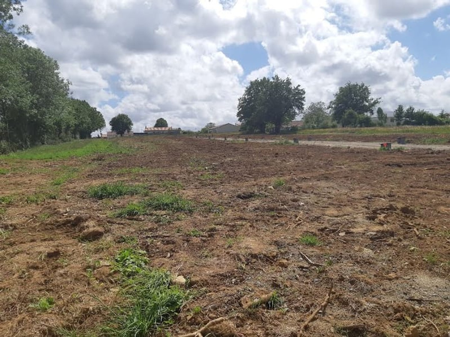 Terrain 473 m²