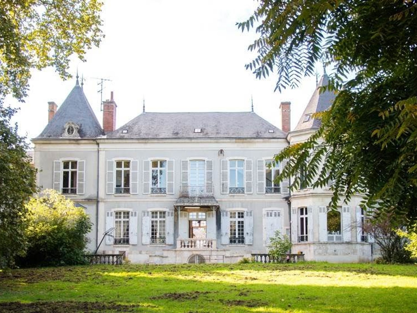 Maison 10 pièces 414 m²