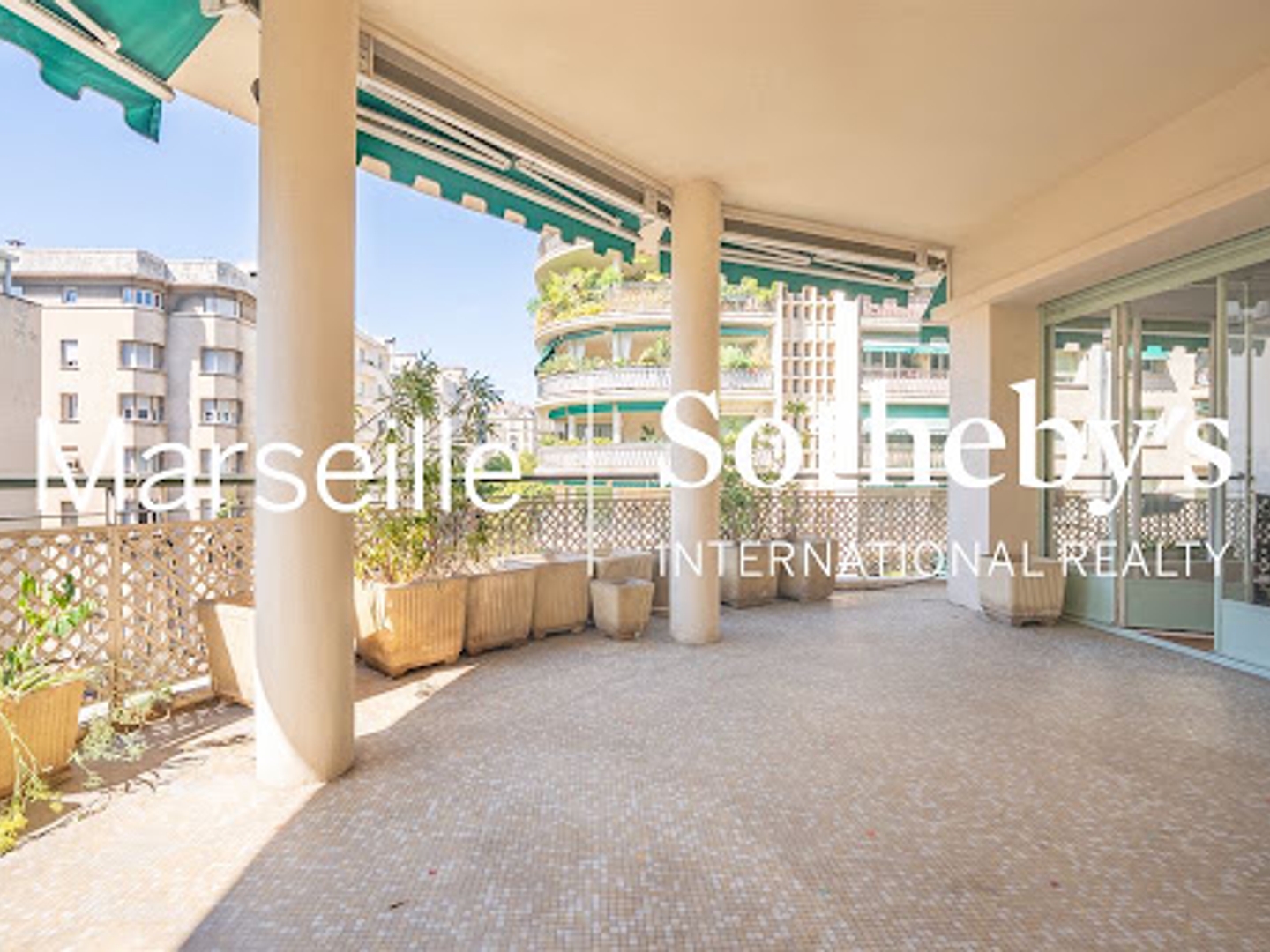 Appartement 5 pièces 204 m²