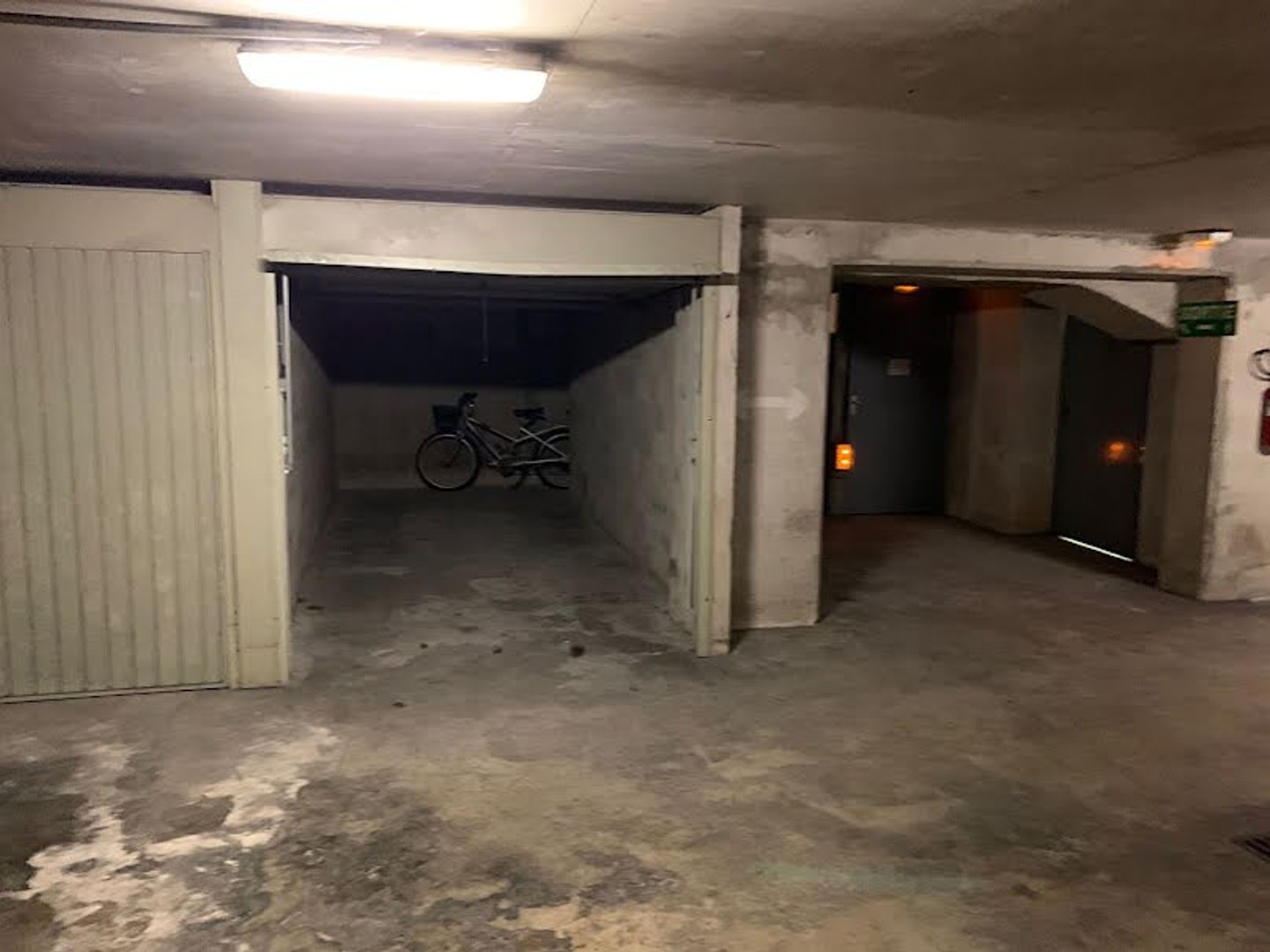 Parking 12 m²
