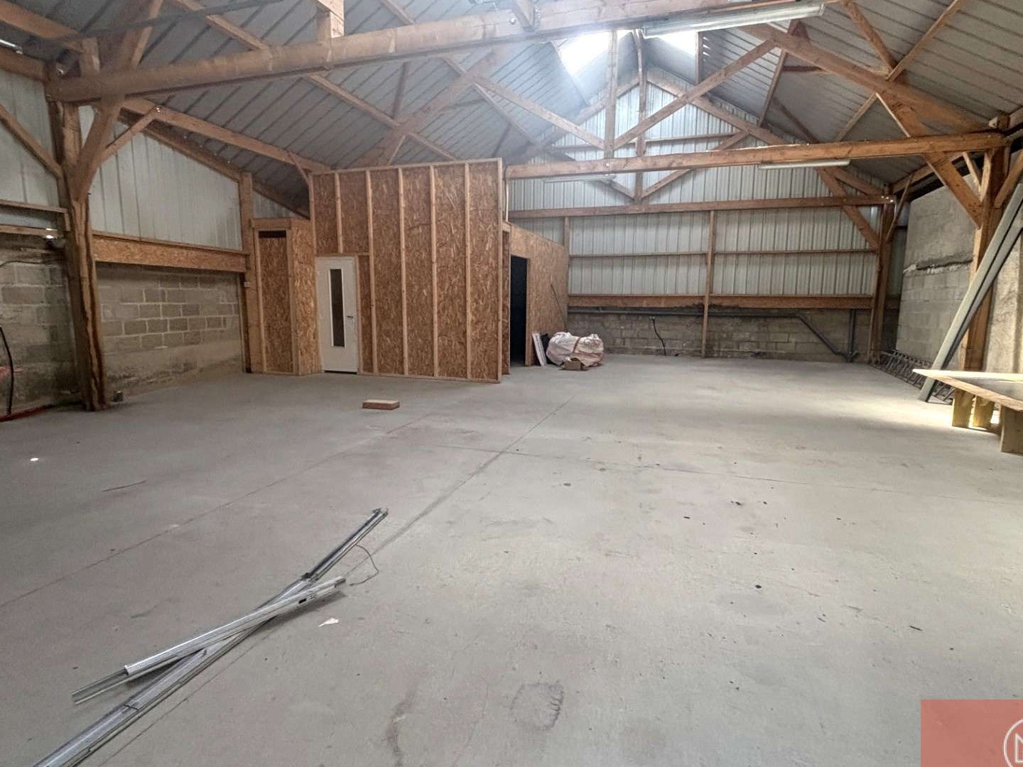 Garage/Parking