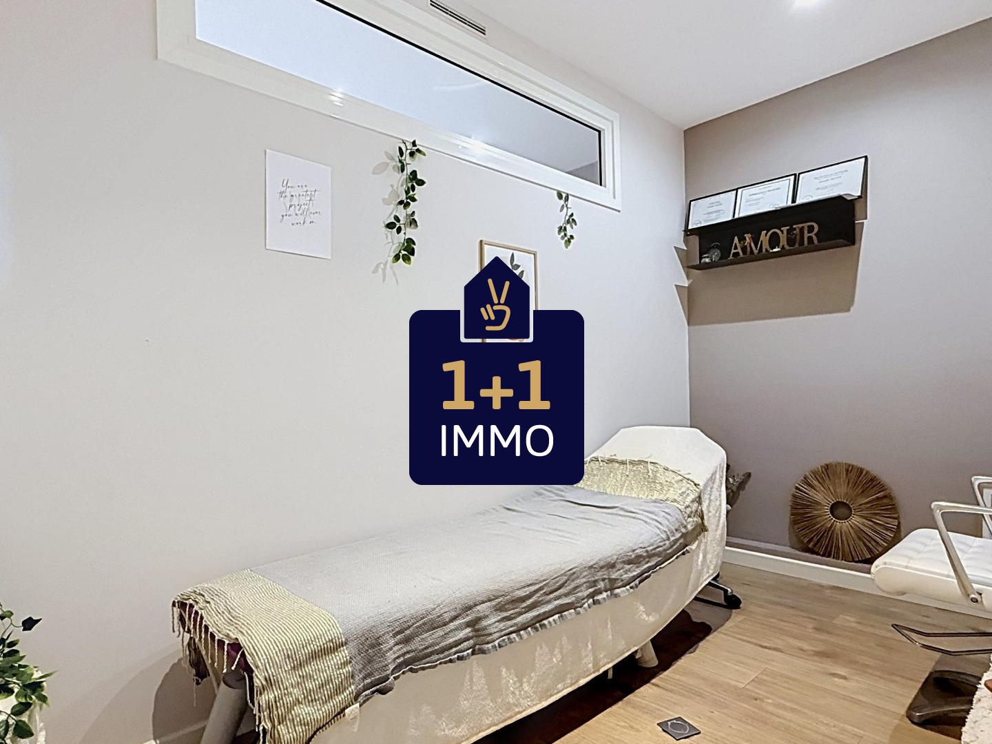 Locaux à vendre - 64m2 - Fréjus (83600)