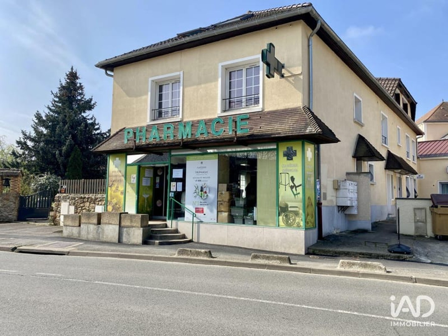 Magasin à vendre - 87m2 - Nozay (91620)