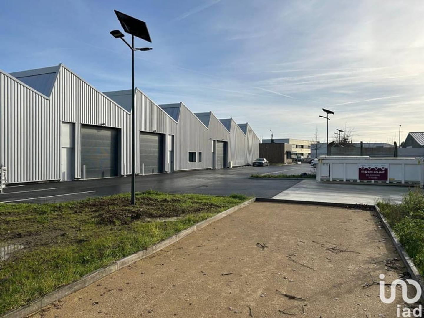 Immeuble commercial 330 m²