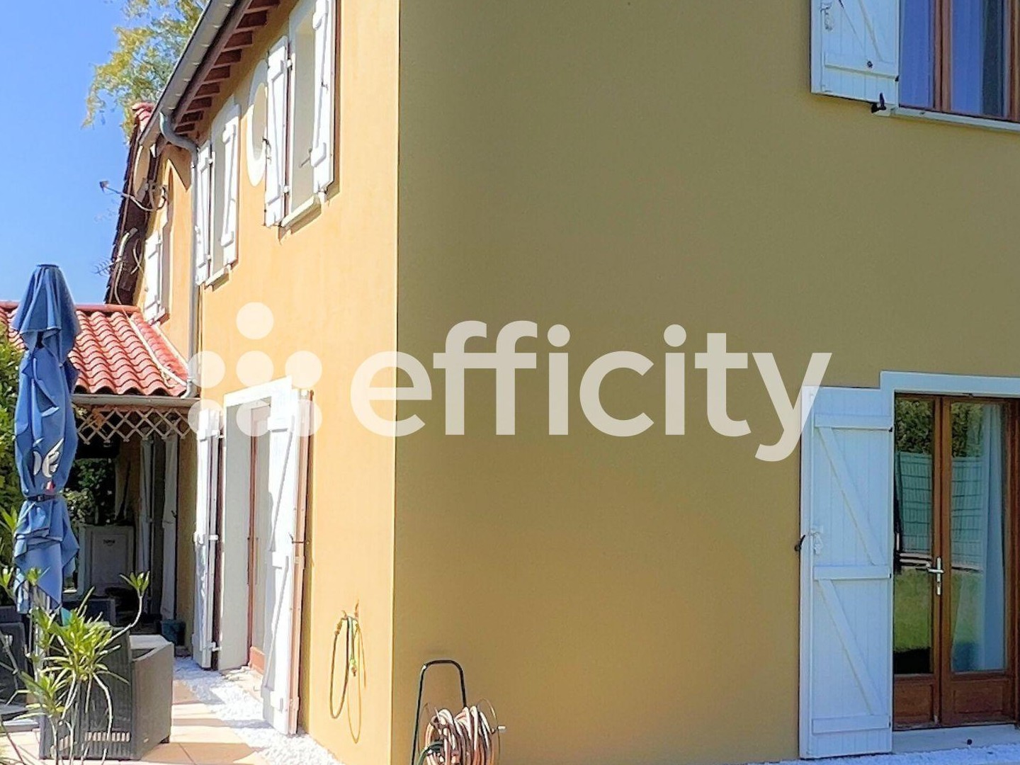 Maison 8 pièces 210 m²