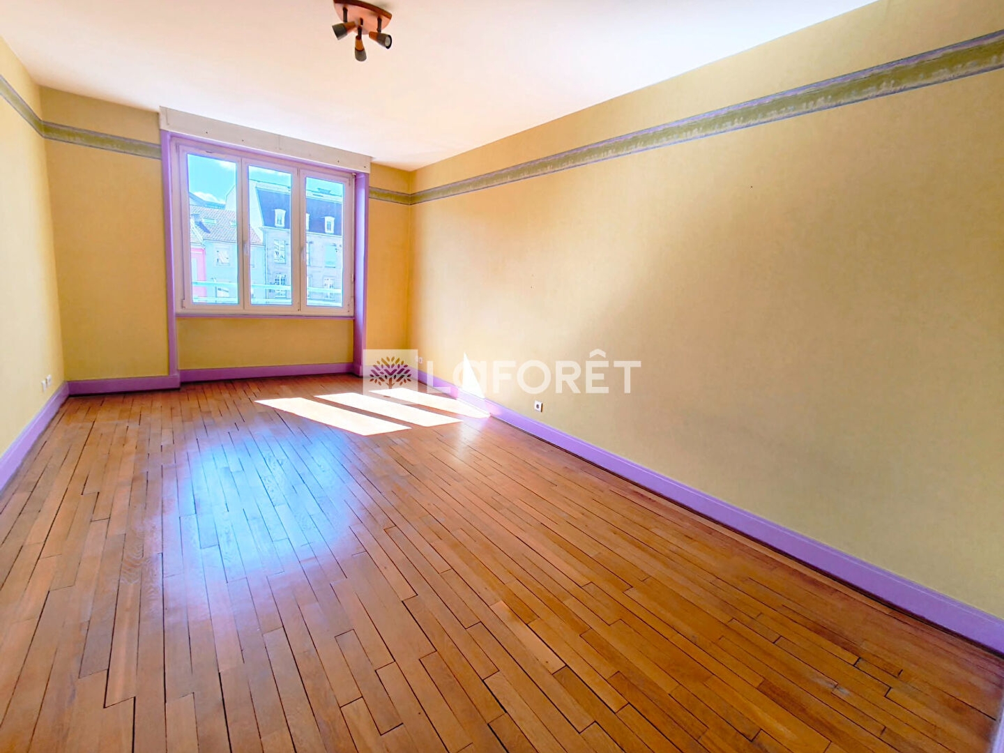 Appartement à vendre - 6 pièces - 175m2 - Épinal (88000)