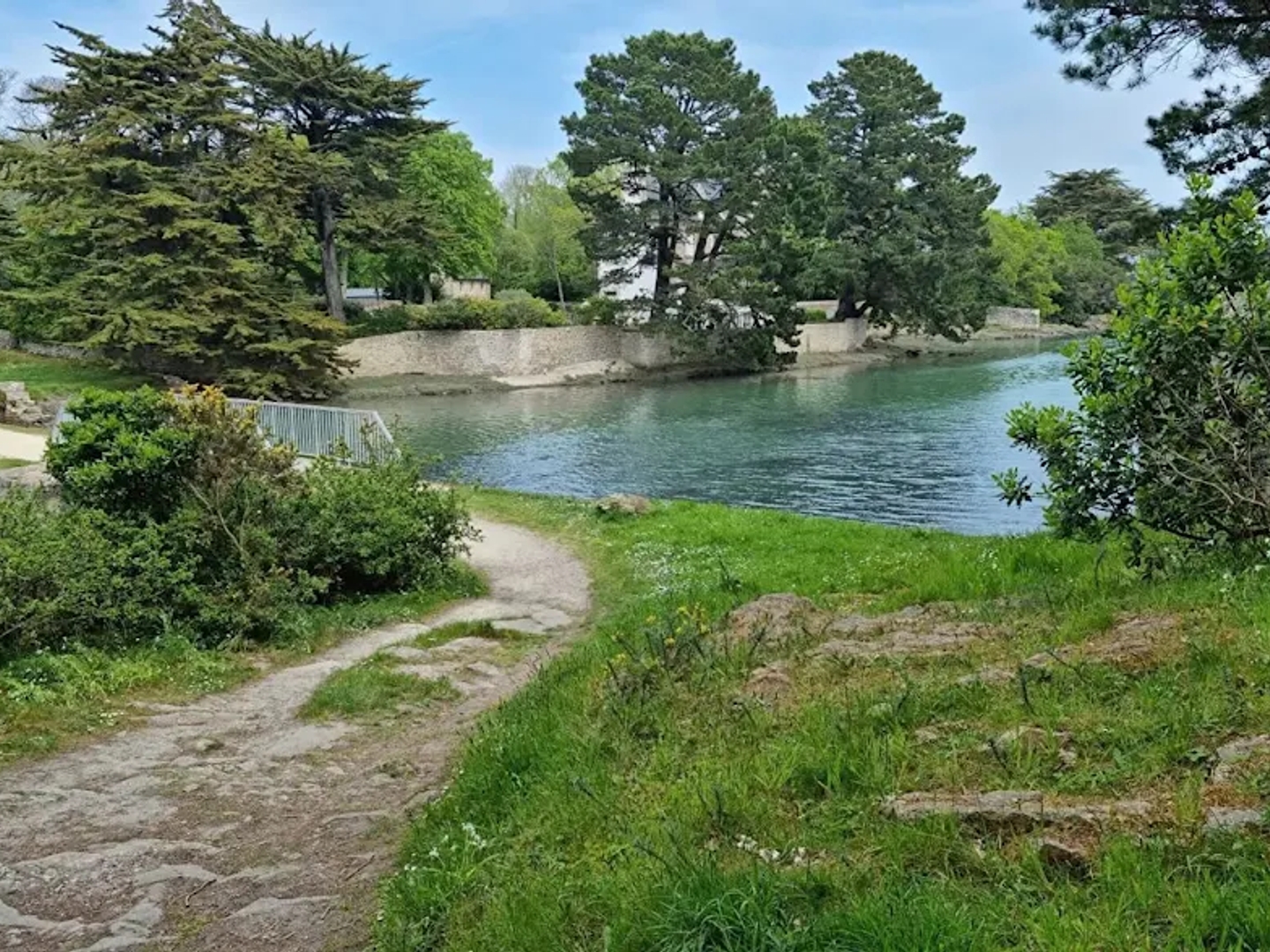 Terrain 475 m²