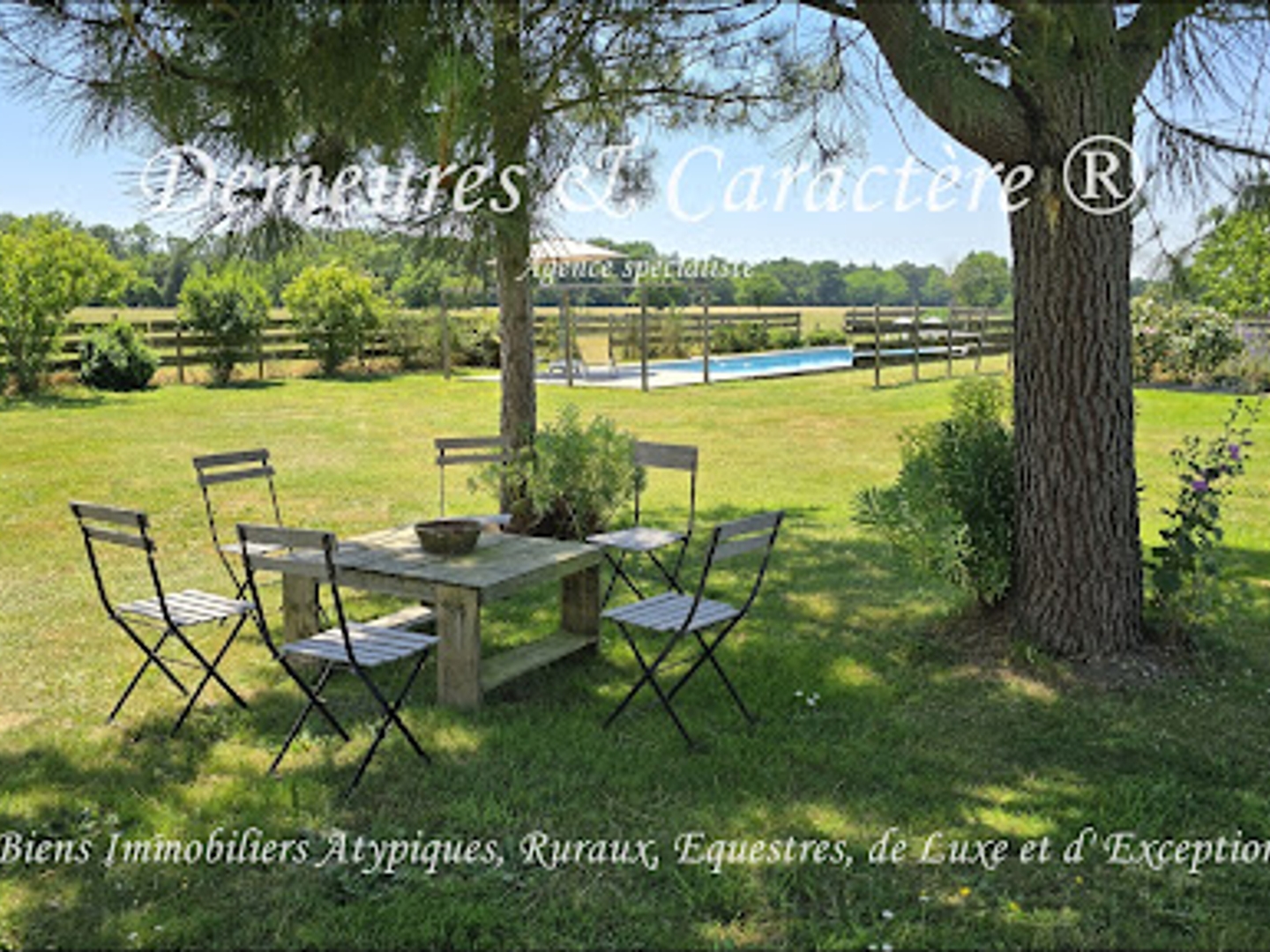 Maison à vendre - 7 pièces - 213m2 - Montbert (44140)