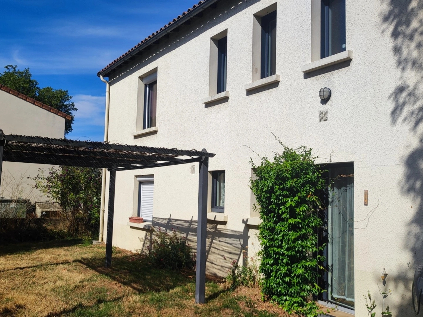 Maison familiale 4 chambres avec terrain