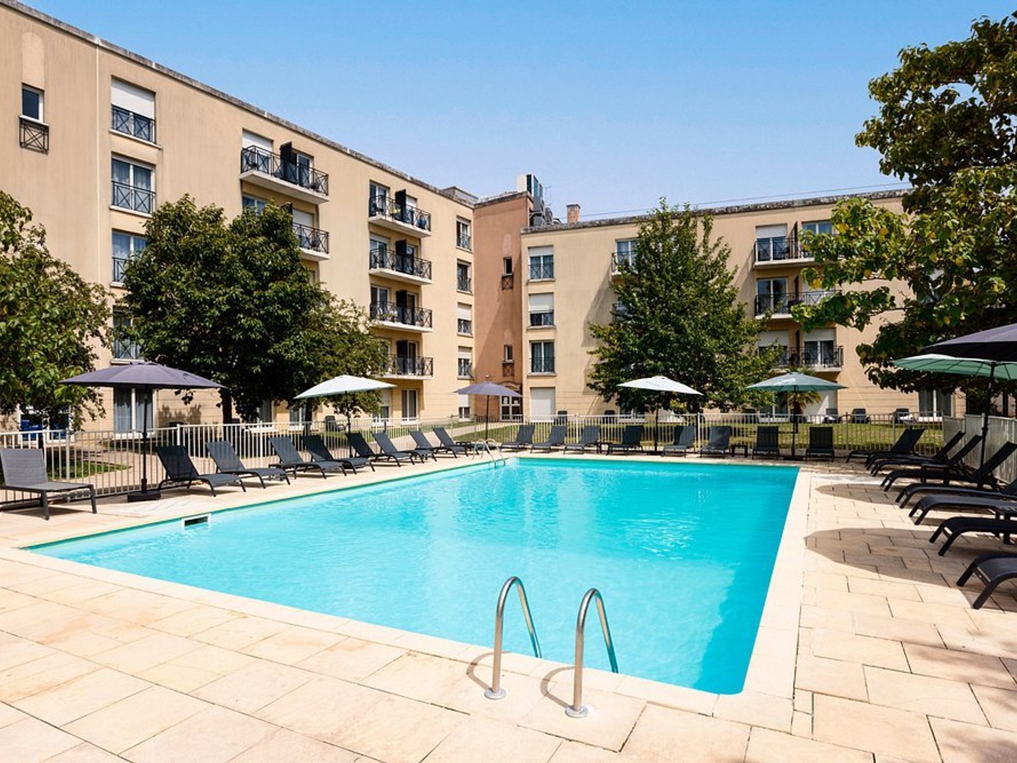 INVESTISSEMENT LOCATIF - MONTEVRAIN - Résidence Du Parc Val d'Europe*** - 6.52% de rentabilité.