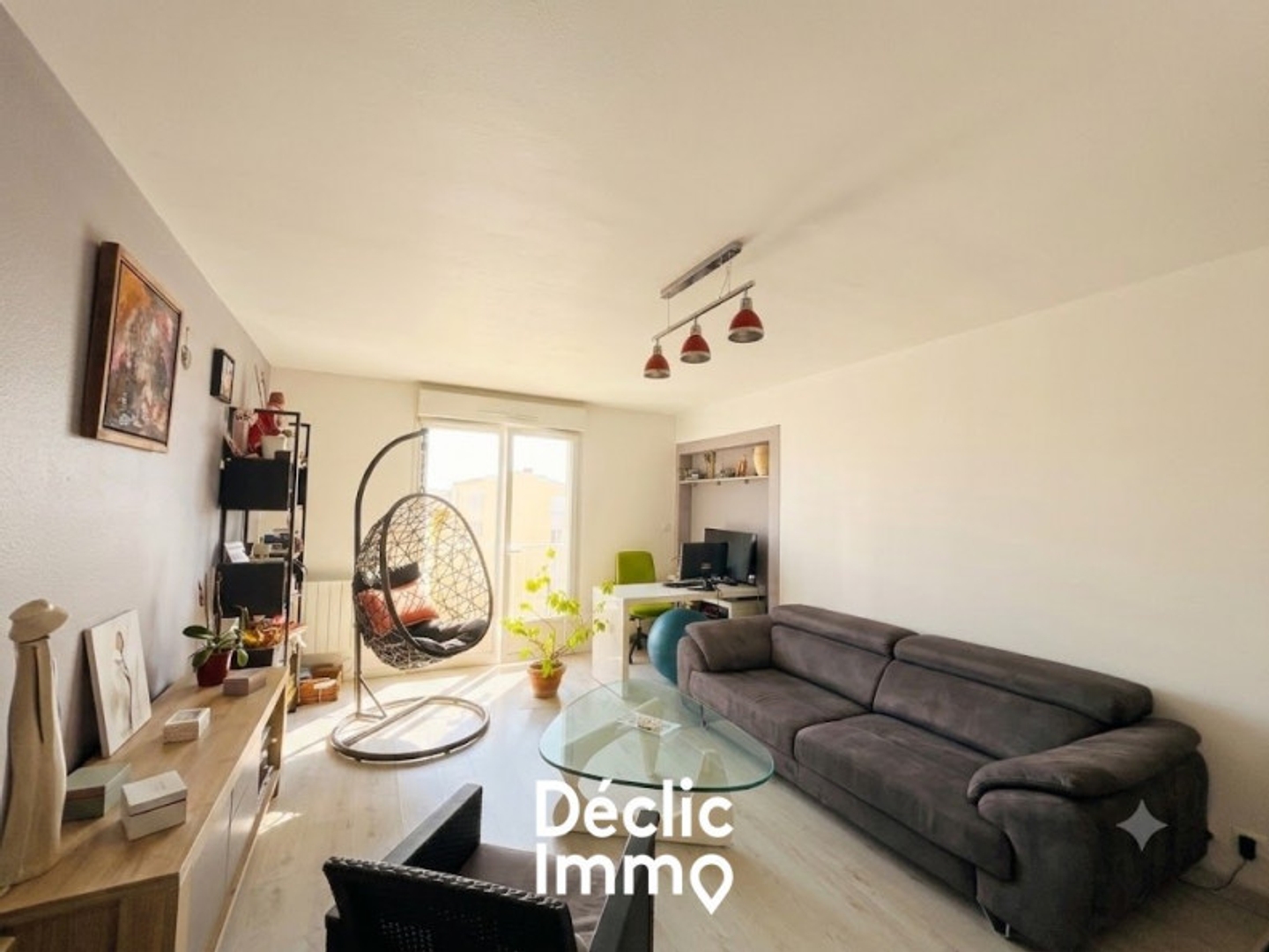 Appartement rénové 2 pièces 49 m²