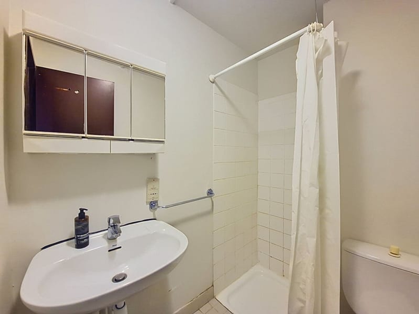 Magasin à vendre - 20m2 - Les Belleville (73440)