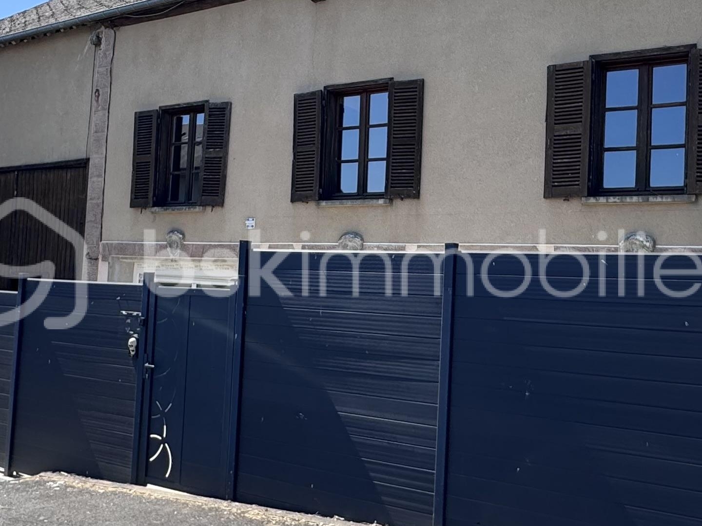 Maison 8 pièces 210 m²