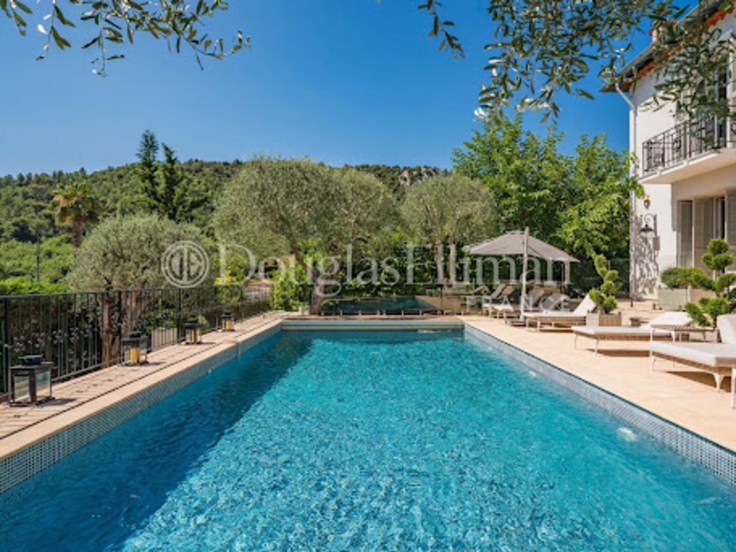 Maison à vendre - 11 pièces - 280m2 - Èze (06360)