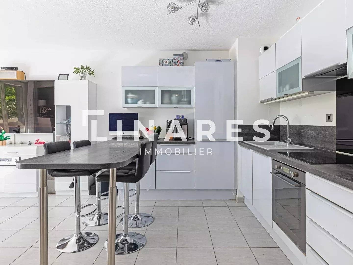 Appartement à vendre - 3 pièces - 60m2 - Marseille 12e (13012)