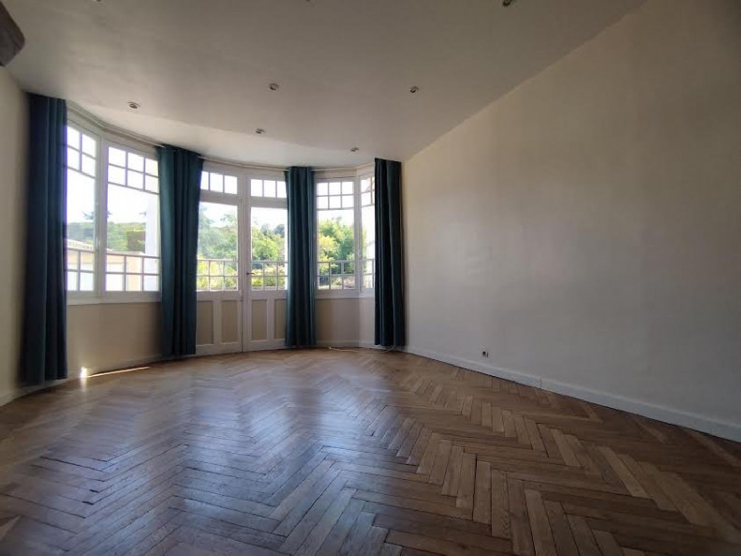 Maison à vendre - 10 pièces - 187m2 - Charleval (27380)