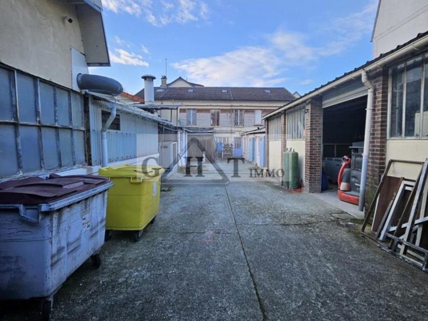 ATELIER MIXTE HABITATION 528 M²