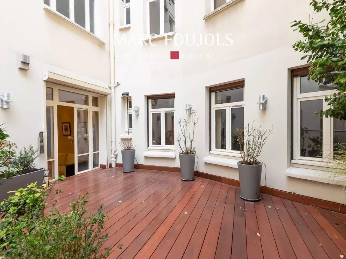 Bureaux à vendre - 8 pièces - 259m2 - Paris 7e (75007)