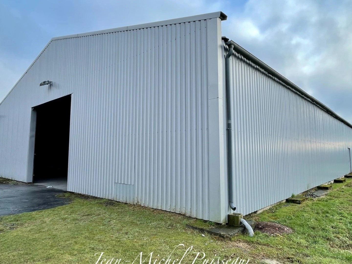 Commerce 2 pièces 1000 m²