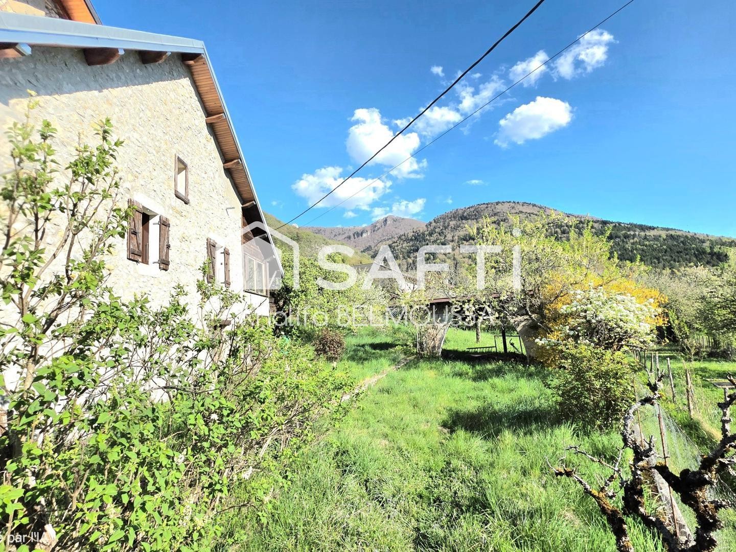 Maison à vendre - 8 pièces - 131m2 - Arvière-En-Valromey (01260)