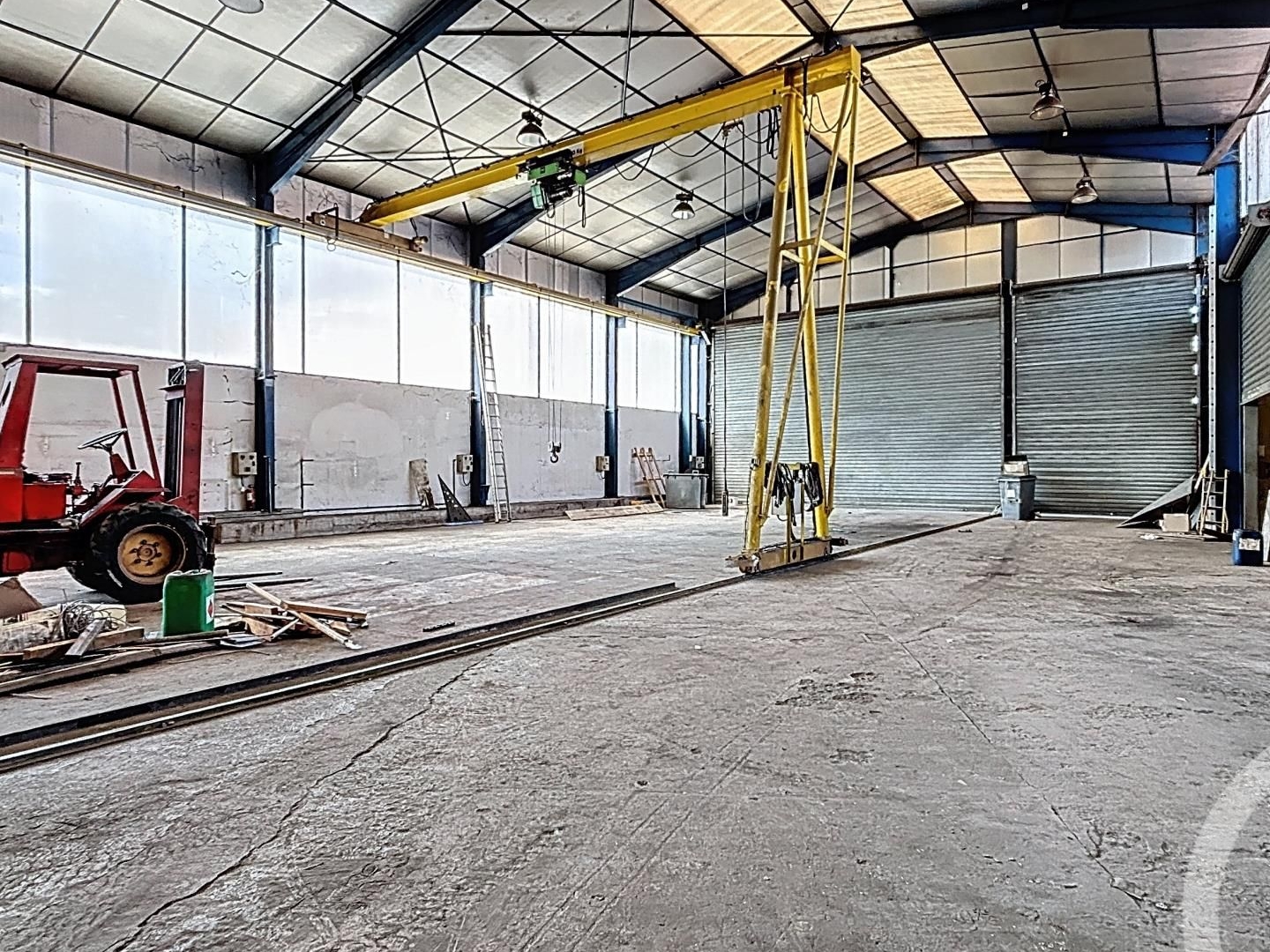 Locaux à vendre - 1200m2 - Le Puy-En-Velay (43000)