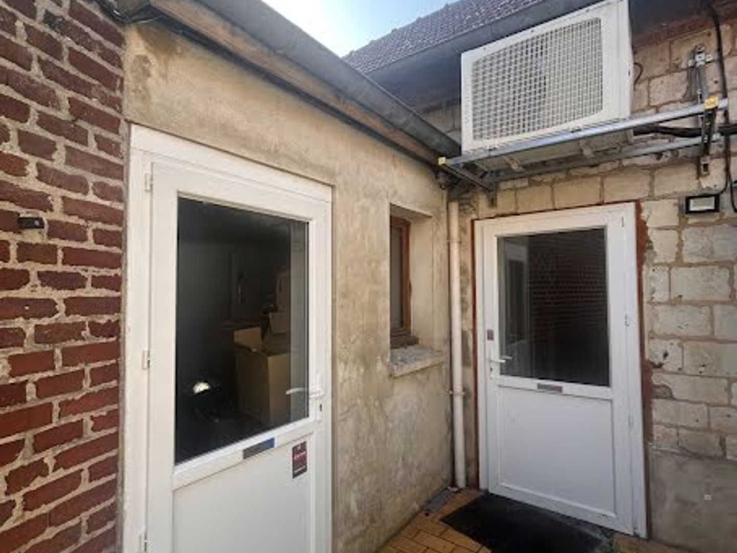 Local 130 m²