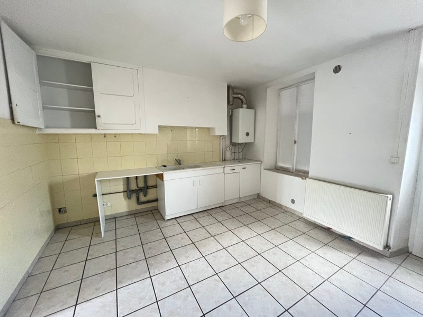 Maison à vendre - 3 pièces - 61m2 - Mehun-Sur-Yèvre (18500)