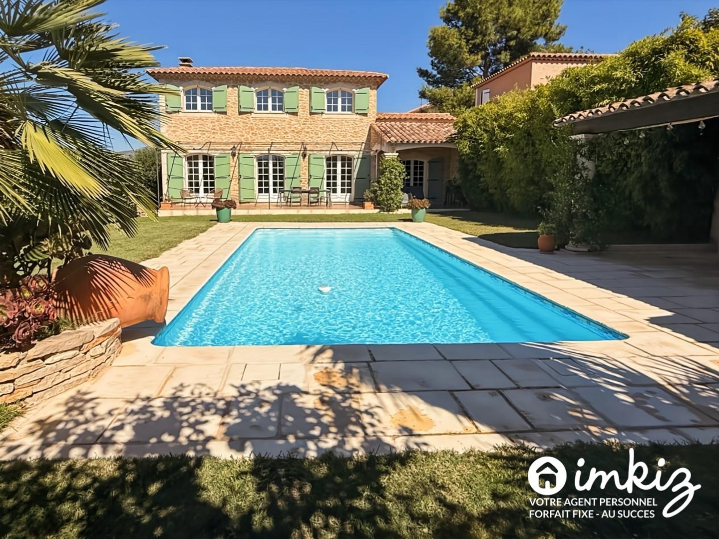 Villa T5, piscine, terrasse, garage