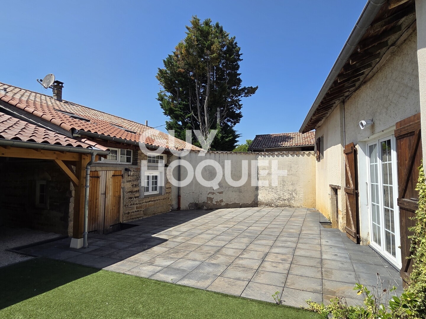 Maison à vendre - 7 pièces - 180m2 - Mogneneins (01140)