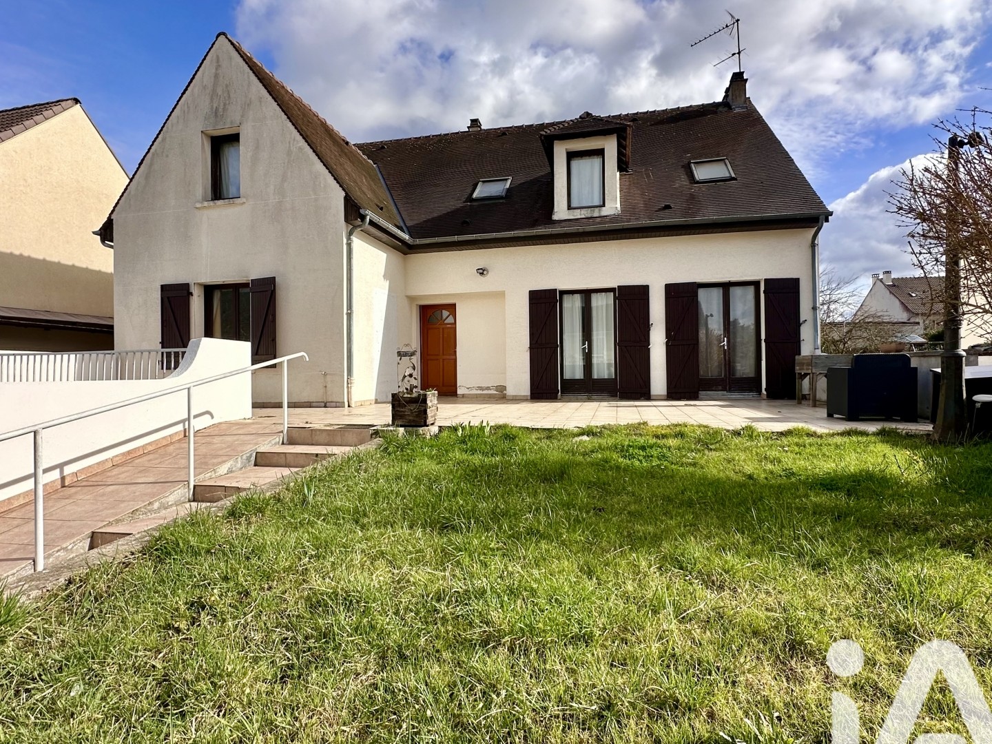 Maison 11 pièces 200 m²