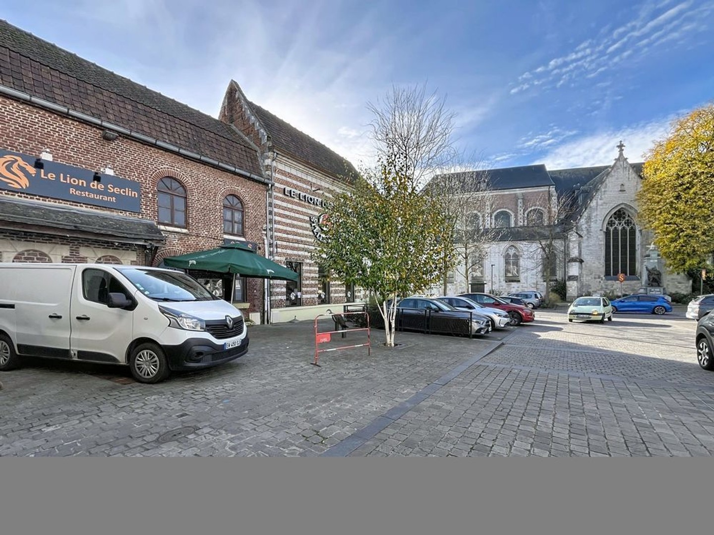 Immeuble à vendre - 240m2 - Seclin (59113)