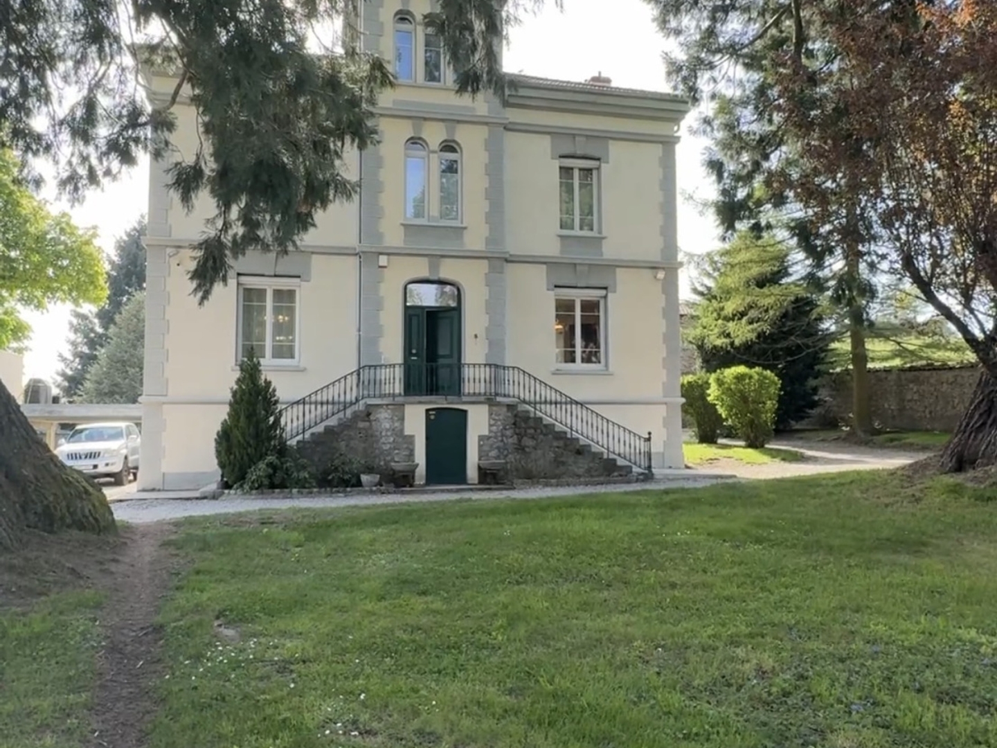 Maison à vendre - 7 pièces - 208m2 - Marlhes (42660)