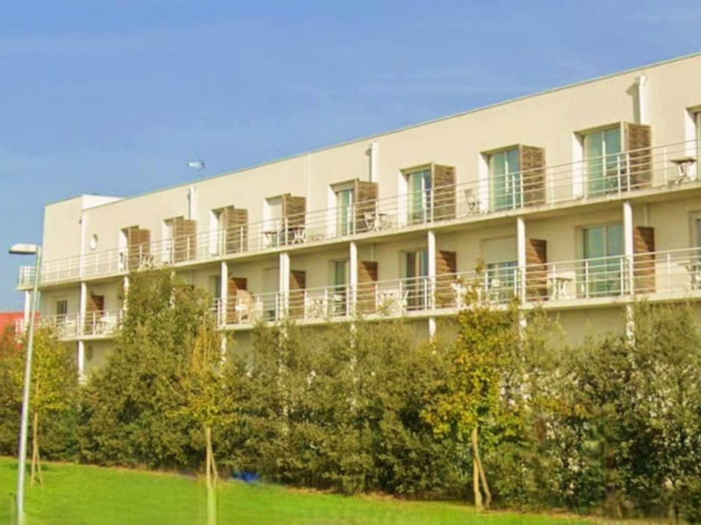 INVESTISSEMENT LOCATIF - CHARTRES - Résidence d'Affaires Cap West Chartres* - 8.74% de rentabilité