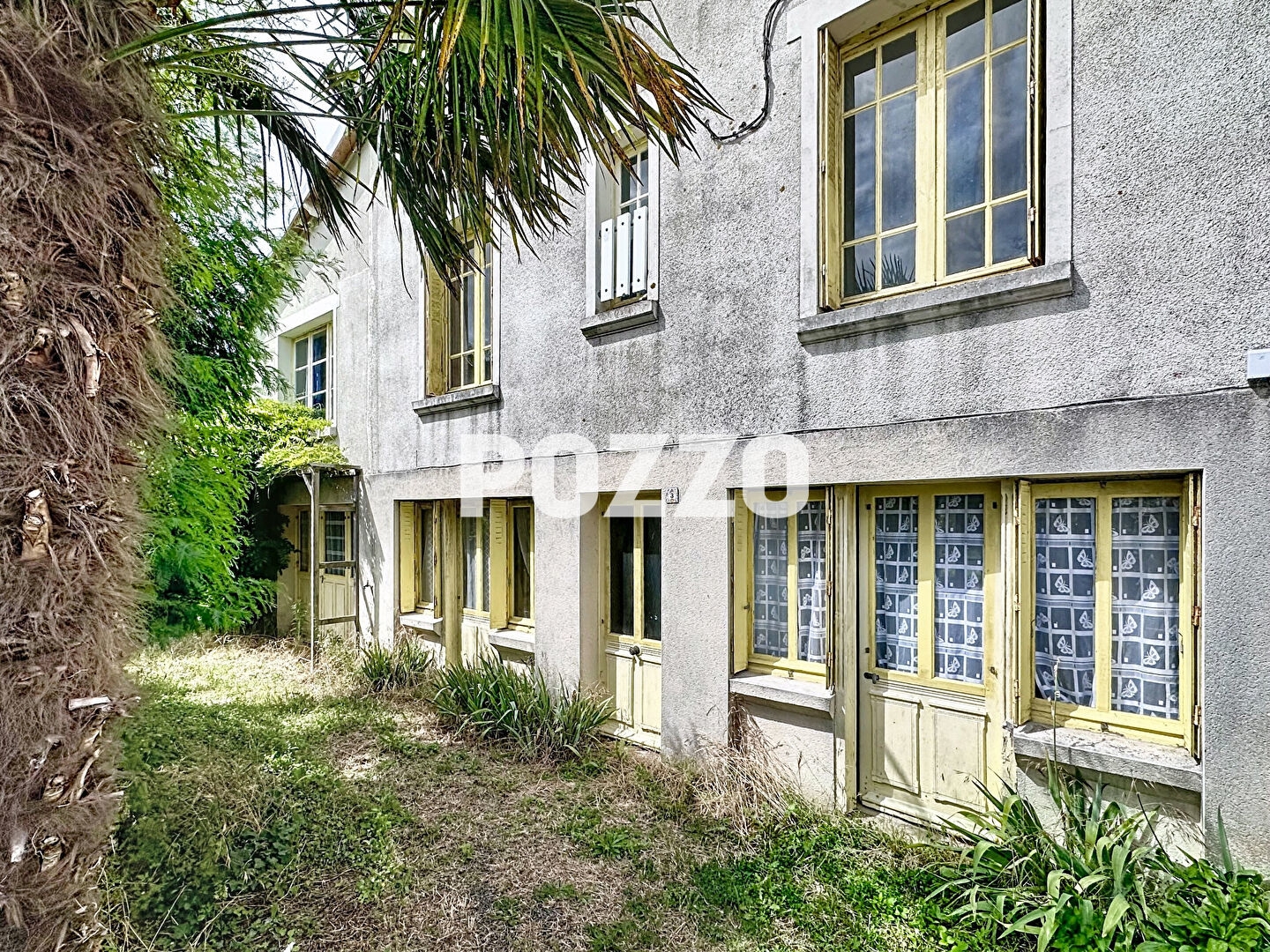 Maison à vendre - 13 pièces - 235m2 - Saint-Jean-Le-Thomas (50530)