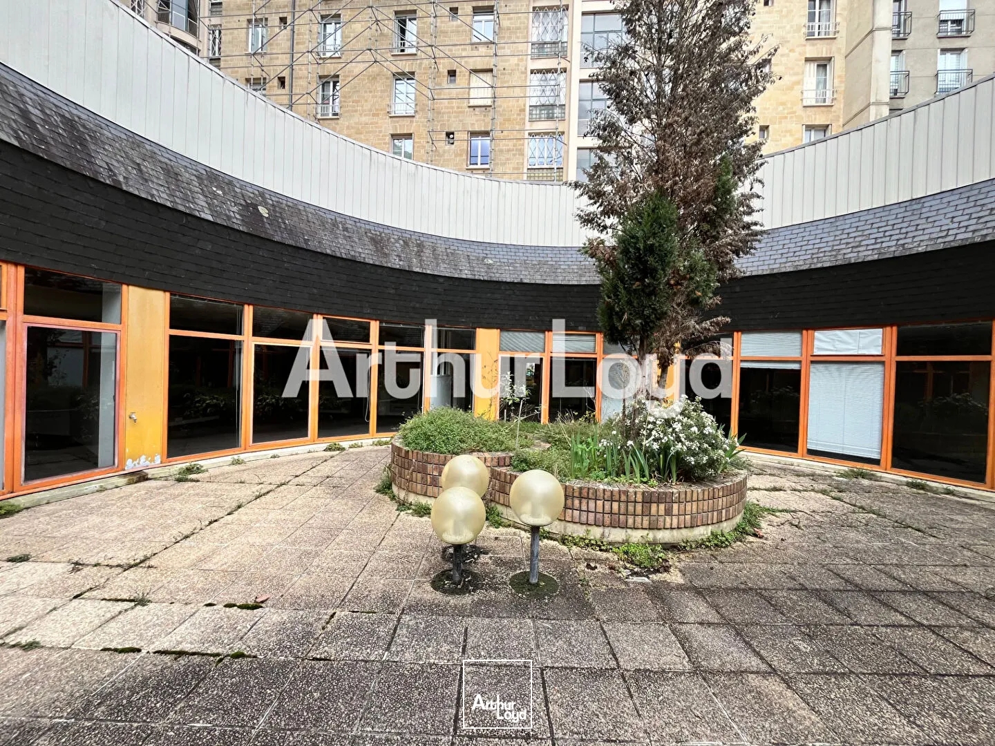 Bureaux à vendre - 1121m2 - Caen (14000)