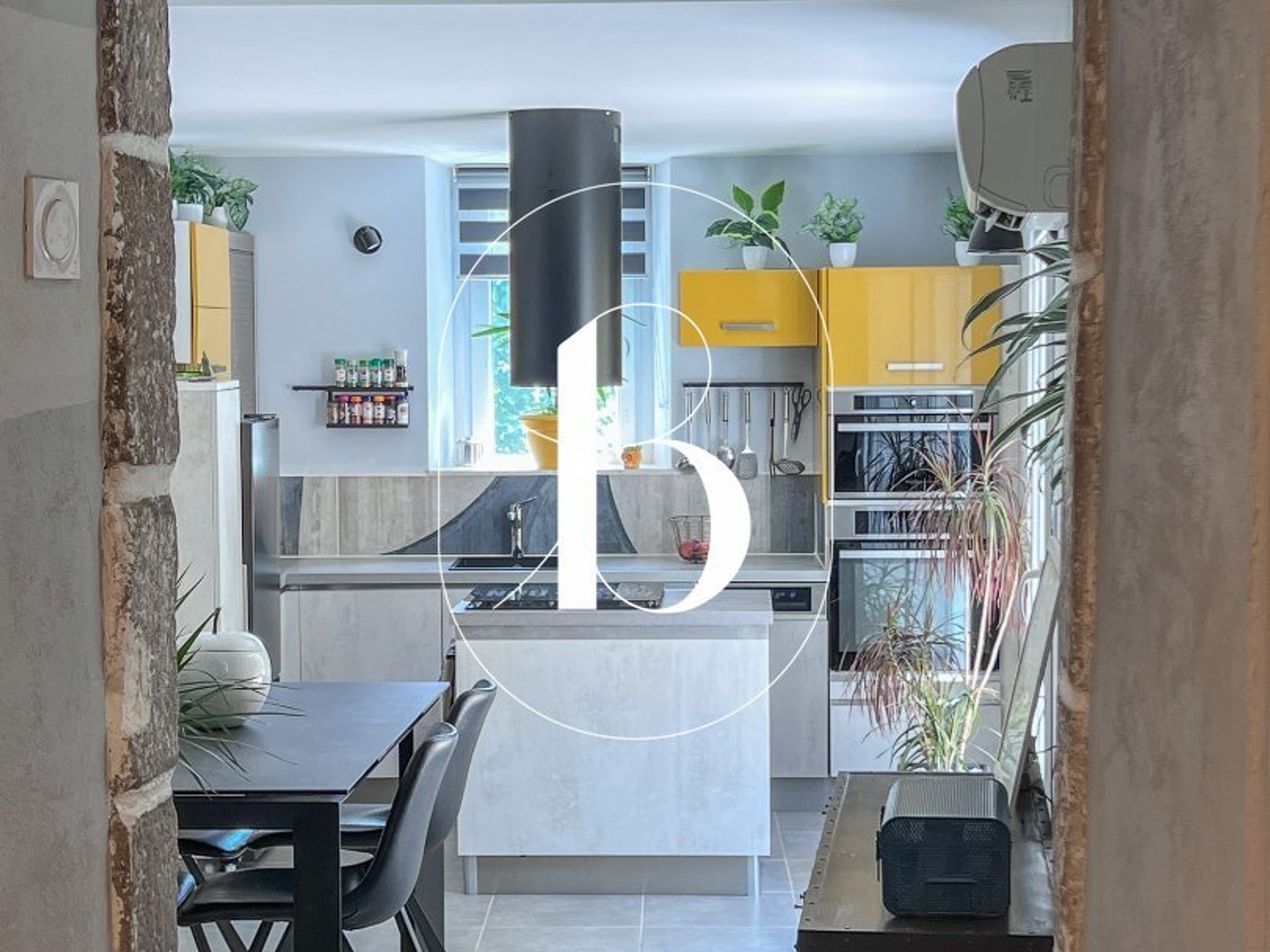 Maison à vendre - 5 pièces - 109m2 - Saint-Sauveur-De-... (07460)