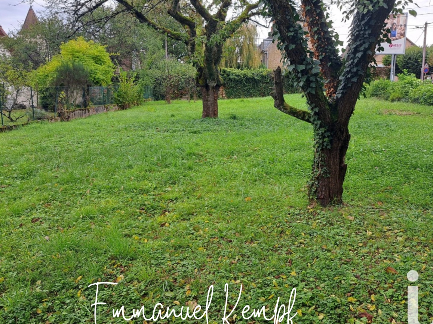 Terrain 767 m²