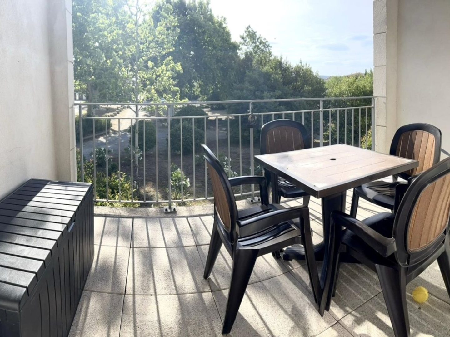 Vente Appartement + balcon 45.00 m 2 AZILLE (11700)